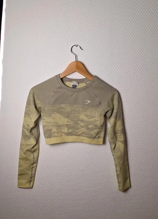 Croc top manches longues gymshark taille S couleur kaki et jaune, brand: Gymshark, condizioni: Ottime, taglia: S / IT 40 / EU 36, €15.00, €16.45 include la Protezione acquisti Pro