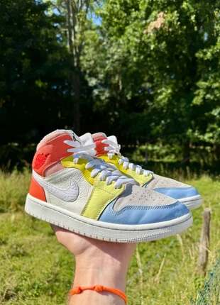 Jordan 1 Mid The first coach - 39, marca: Jordan, estado: Muito bom, tamanho: 39, €35.00, €37.45 inclui Proteção do Comprador