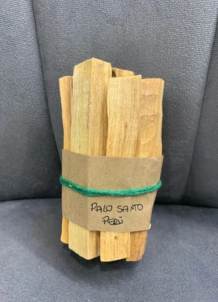 Palo Santo 9 Legnetti peso totale 100 gr, brand: EsotericoShop, condizioni: Nuovo con cartellino, €8.50, €9.63 include la Protezione acquisti Pro