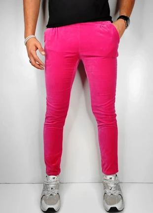 Pantalon velours rose united colors of Benetton T.XS, marque: United Colors of Benetton, état: Très bon état, taille: XS, 10,00 €, 11,20 € Protection acheteurs (Pro) incluse
