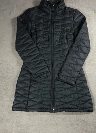 Doudoune longue en full zip noire Patagonia Fiona Park femme taille S, marque: Patagonia, état: Très bon état, taille: S / 36 / 8, 26,00 €, 28,00 € Protection acheteurs (Pro) incluse