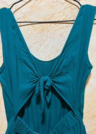 Vestido básico corto verde esmeralda con nudo en la espalda, marque: Mango, état: Très bon état, taille: S / 36 / 8, 6,00 €, 7,00 € Protection acheteurs incluse