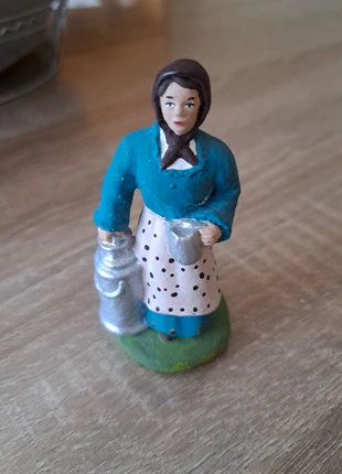 Santon 8 cm, marke: le moulin à huile, zustand: Sehr gut, 10,00 €, 11,20 € inklusive Vinted-Käuferschutz