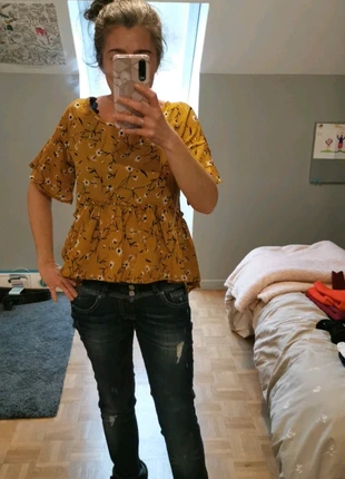 Top peplum à basque moutarde à fleurs, merk: Shein, staat: Nieuw zonder prijskaartje, maat: M / 38 / 10, € 5,00, € 5,95 inclusief Kopersbescherming