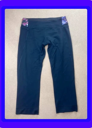 Legging lululemon noir a fleur - M, marque: Lululemon, état: Très bon état, taille: M / 38 / 10, 13,00 €, 14,35 € Protection acheteurs incluse