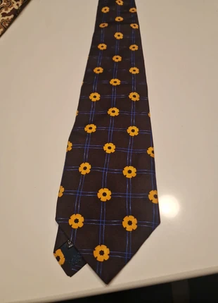 Set di cravatte (prezzo cadauna)vendibili anche sing, marca: Moschino, estado: Muy bueno, 10,00 €, 11,20 € Protección al comprador incluida