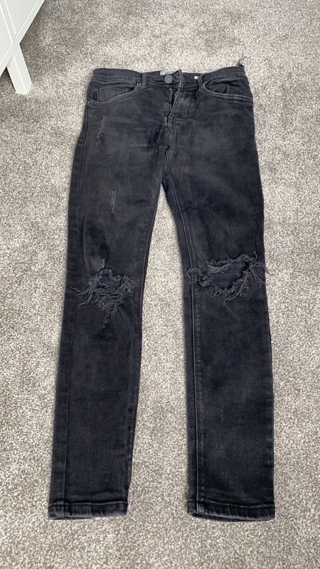 Pull & Bear - Waist 30 Black Ripped Jeans | Vinted