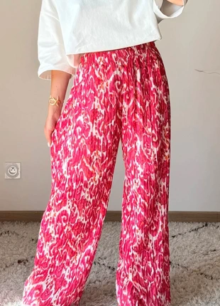 Pantalon eula by sieulag rose à motif, brand: eula by sieulag, condition: Very good, size: One size, €25.00, €26.95 includes Buyer Protection