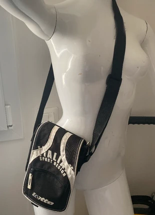 Sacoche Lotto Vintage, merk: Lotto, staat: Heel goed, € 15,00, € 16,45 inclusief Kopersbescherming