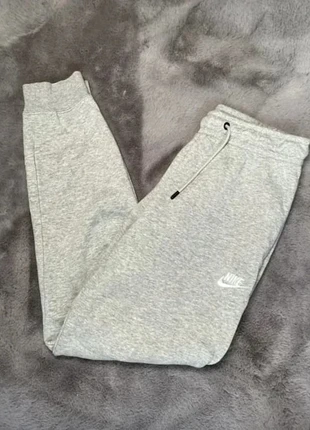 Jogging Nike Gris Taille S Femme, brand: Nike, condition: Very good, size: S, €17.99, €19.59 includes Buyer Protection