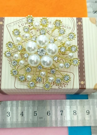 Broche, marque: Montre.fr, état: Très bon état, 5,00 €, 5,95 € Protection acheteurs (Pro) incluse