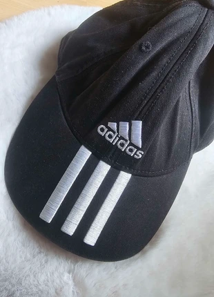 Casquette noire - Adidas🧢, marke: adidas, zustand: Sehr gut, größe: Einheitsgröße, 7,00 €, 8,05 € inklusive Vinted-Käuferschutz