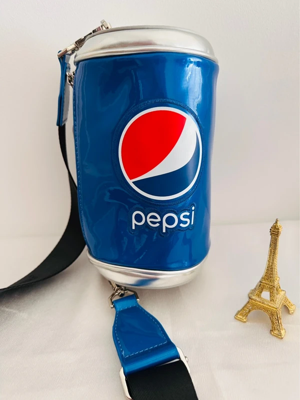 🥤Sac Pepsi vintage en forme de canette – collector et difficile à trouver - photo numéro 2