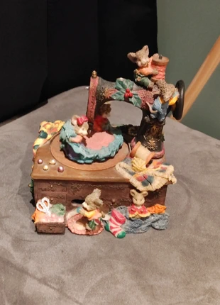 Boite à musique, condition: Very good, size: One size, €12.00, €13.30 includes Buyer Protection