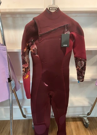 Combinaison de surf 5’4 frontzip femme, marque: ION, état: Neuf avec étiquette, taille: L / 40 / 12, 175,00 €, 184,45 € Protection acheteurs incluse