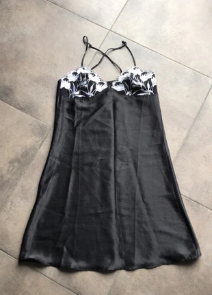 Nuisette effet satin, marque: Lingerie Land, état: Très bon état, taille: S / 36 / 8, 1,50 €, 2,28 € Protection acheteurs incluse
