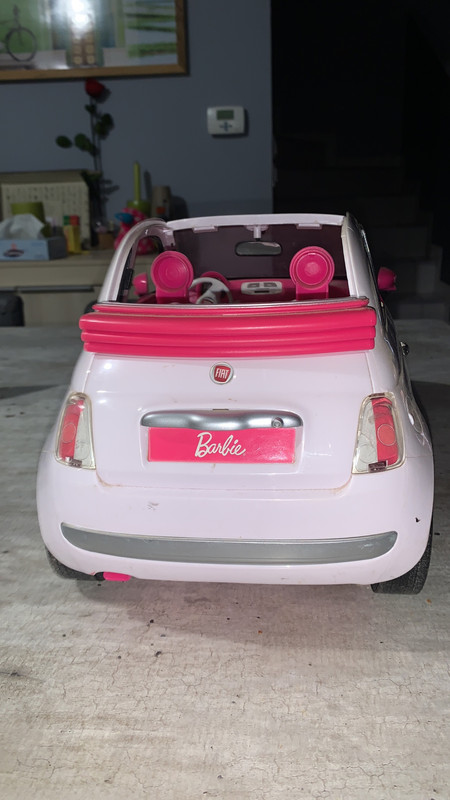 Fiat 500 blanche Barbie Vinted