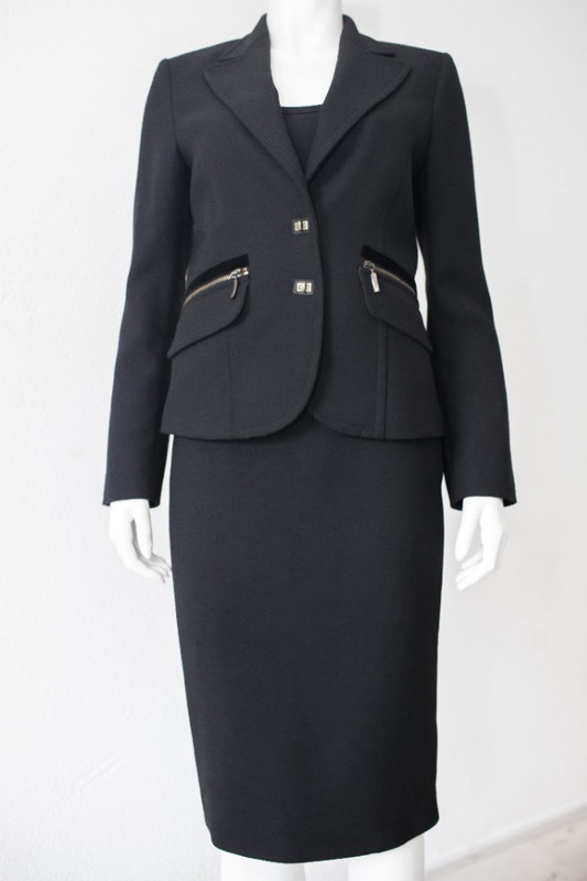 Mantelpakje met rok shop