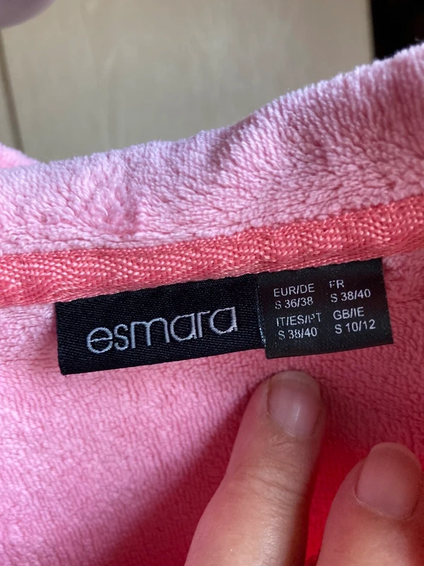 Superbe gilet zippé à capuche en velours rose jamais porté - photo numéro 8