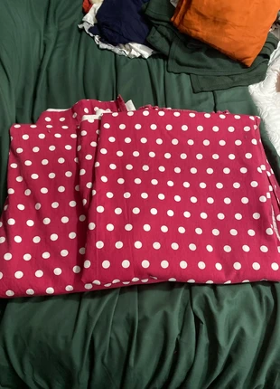 Red polka dot curtain, brand: Studio, condition: Good, size: 150 cm - 199 cm, £3.00, £3.85 includes Buyer Protection