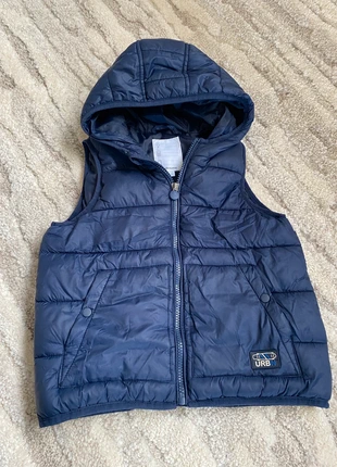 Doudoune sans manche Verbaudet 5 ans, marque: Vertbaudet, état: Neuf sans étiquette, taille: 5 ans / 110 cm, 8,00 €, 9,10 € Protection acheteurs incluse