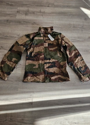 Veste de treillis f3, marque: Armée de Terre, état: Neuf avec étiquette, taille: M, 30,00 €, 32,20 € Protection acheteurs incluse