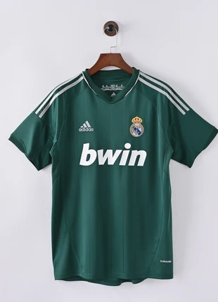 Maillot Réal Madrid, état: Neuf avec étiquette, taille: M, 35,00 €, 37,45 € Protection acheteurs incluse