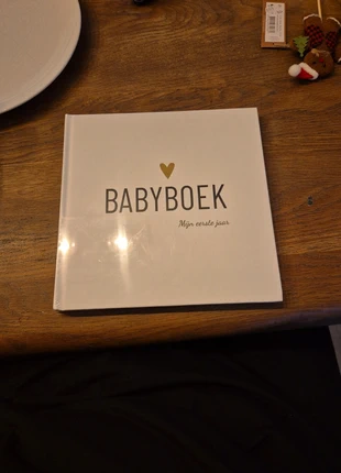 Mijn eerste jaar invulboek - lifestyletolove, brand: lifestyle2love, condizioni: Nuovo con cartellino, €7.50, €8.58 include la Protezione acquisti