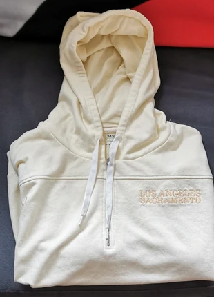 Sweat à capuche jaune clair Kiabi XL, merk: Kiabi, staat: Heel goed, maat: XL / 42 / 14, € 3,00, € 3,85 inclusief Kopersbescherming