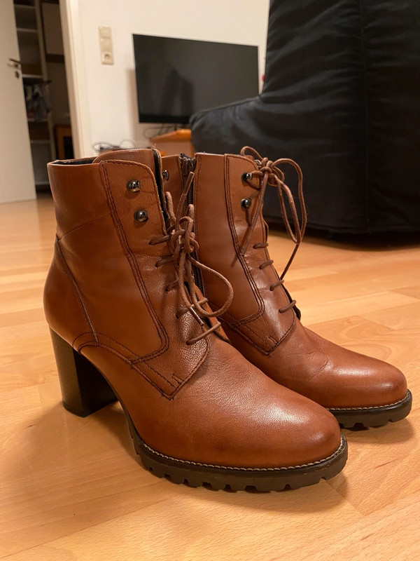 Spanish clearance brand boots