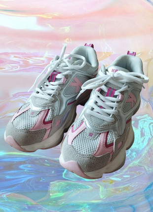 90s inspired pink and silver chunky sneakers, marque: Sneakers, état: Très bon état, taille: 38, 15,00 €, 16,45 € Protection acheteurs incluse