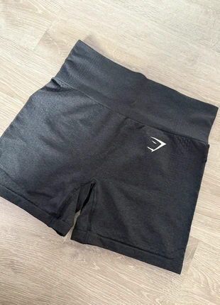 Gymshark short, marque: Gymshark, état: Très bon état, taille: M / 38 / 10, 20,00 €, 21,70 € Protection acheteurs incluse