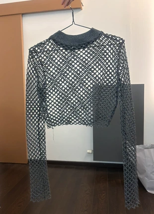 Bershka grey metallic fishnet long sleeve top (size S), brand: Bershka, condizioni: Ottime, taglia: S / IT 40 / EU 36, €5.00, €5.95 include la Protezione acquisti