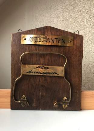 Vintage Wandhouder Kranthouder voor het opbergen van dagbladen en kranten, marque: Vintage Boutique, état: Satisfaisant, 4,00 €, 4,90 € Protection acheteurs incluse