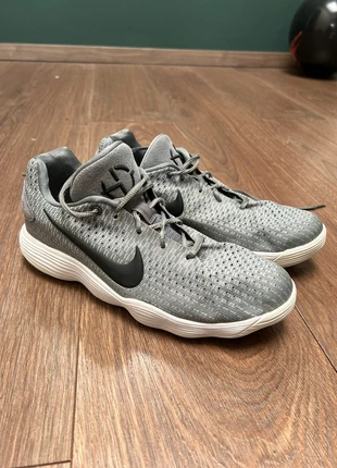 Nike hyperdunk 2017 low grey, merk: Nike, staat: Heel goed, maat: 40, € 15,00, € 16,45 inclusief Kopersbescherming