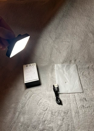 Accessoire mini lampe LED de poche a selfie téléphone portable, marque: SELFIE, état: Neuf sans étiquette, 11,99 €, 13,29 € Protection acheteurs incluse