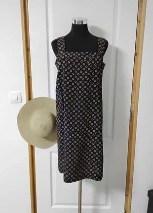 Robe 👗 femme. Taille 40., staat: Heel goed, maat: L / 40 / 12, € 5,00, € 5,95 inclusief Kopersbescherming