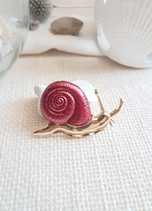 Broche escargot rouge et doré, brand: Escargot, condizioni: Ottime, €9.00, €10.15 include la Protezione acquisti Pro