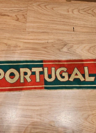 Cachecóis colecção., merk: Local, staat: Heel goed, € 3,00, € 3,85 inclusief Kopersbescherming