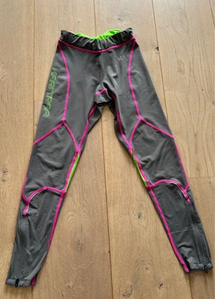 Kari Traa sportbroek maat.S, marca: Kari Traa, estado: Muito bom, tamanho: S / 36 / 8, €7.50, €8.58 inclui Proteção do Comprador