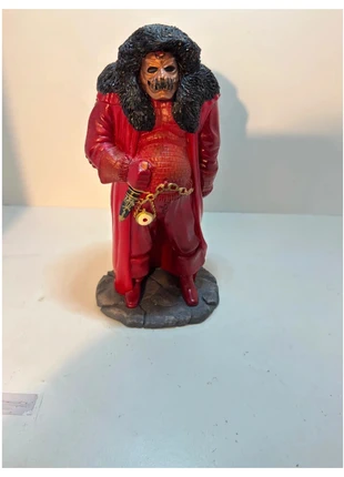 - Le Petit Poucet Statuette L’Ogre et la Chauve-Souris, marque: la chauve souris, état: Très bon état, 6,99 €, 8,04 € Protection acheteurs incluse