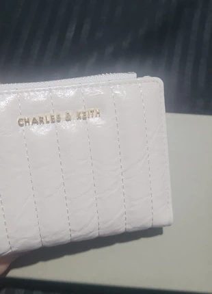 Portefeuille Charles & Keith, marque: Charles & Keith, état: Neuf avec étiquette, 20,00 €, 21,70 € Protection acheteurs incluse
