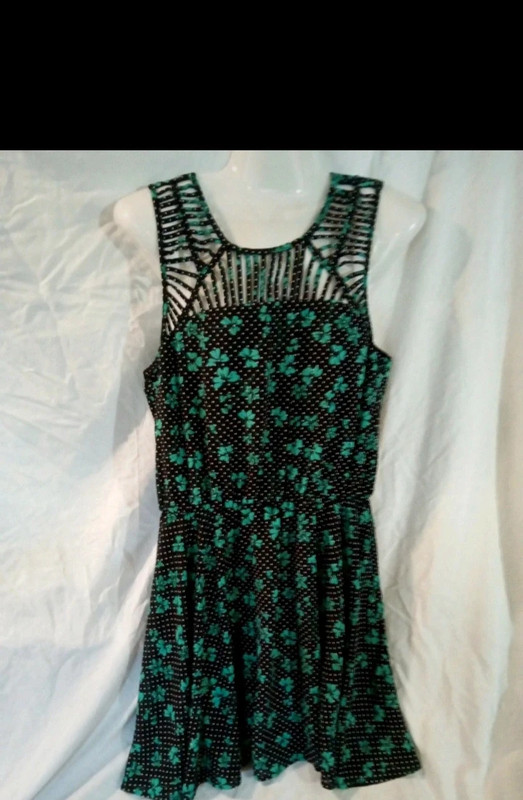 Candies green & black floral mini tank dress large 1