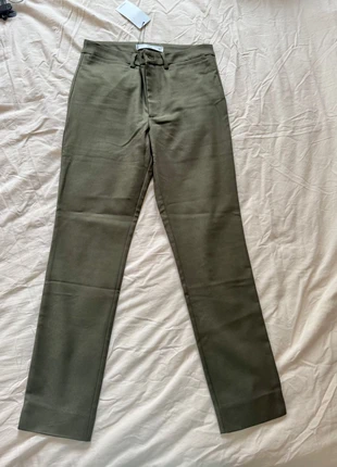 Skinny broek van Mango, brand: Mango, condizioni: Nuovo con cartellino, taglia: M / IT 42 / EU 38, €8.00, €9.10 include la Protezione acquisti