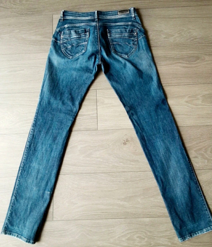 Jeans excellent etat 4