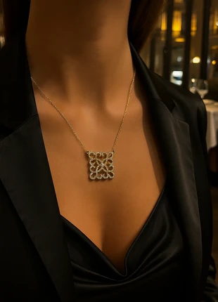 Collier arabesque doré avec pierres zircon – acier inoxydable (45 cm), marque: mynelhan jewels, état: Neuf avec étiquette, 25,99 €, 27,99 € Protection acheteurs (Pro) incluse