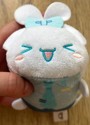 Sanrio miku x Cinnamoroll peluche, marke: Sanrio, zustand: Sehr gut, größe: Frühchen, bis 44, 15,00 €, 16,45 € inklusive Vinted-Käuferschutz