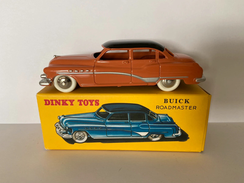 Buick Roadmaster - Dinky Toys - 1/43ème sans boite