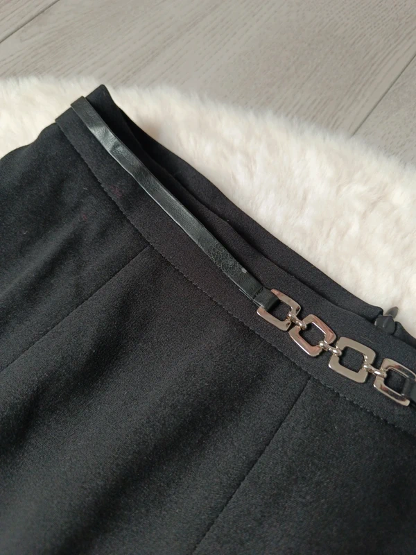 Jupe noire élégante Canda (C&A) taille 38/40 (midi) - photo numéro 3