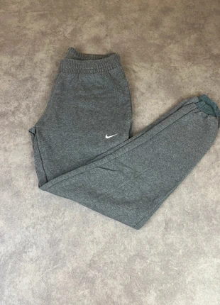 Jogging Nike Gris Taille S Sport Logo Brodé, marca: Nike, estado: Muito bom, tamanho: S, €11.00, €12.25 inclui Proteção do Comprador Pro